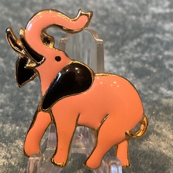 No Brand | Jewelry | Vintage Enameled Pink And Black Elephant Pin ...